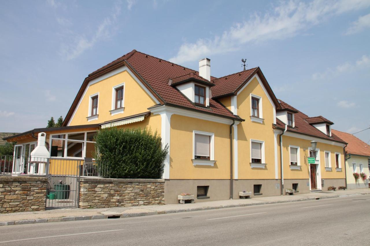 Gaestehaus Fischer Rohrendorf Bed and Breakfast Rohrendorf bei Krems Eksteriør billede